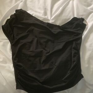 SHEIN Black with gold metal ring